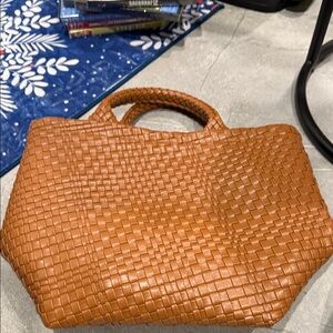 Thirty One Elegant Tan Woven Women's Bag